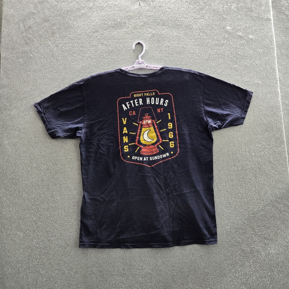 Vans Men Shirt LARGE Navy Embroidered Graphic Lantern Logo Classic Short Sleeve